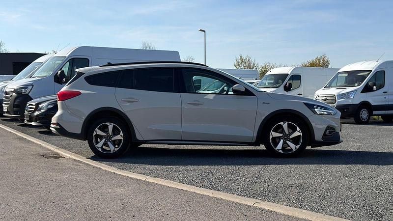 Usata Ford Focus Active 150 CV (110 kW) 2020 Grigio Berlina