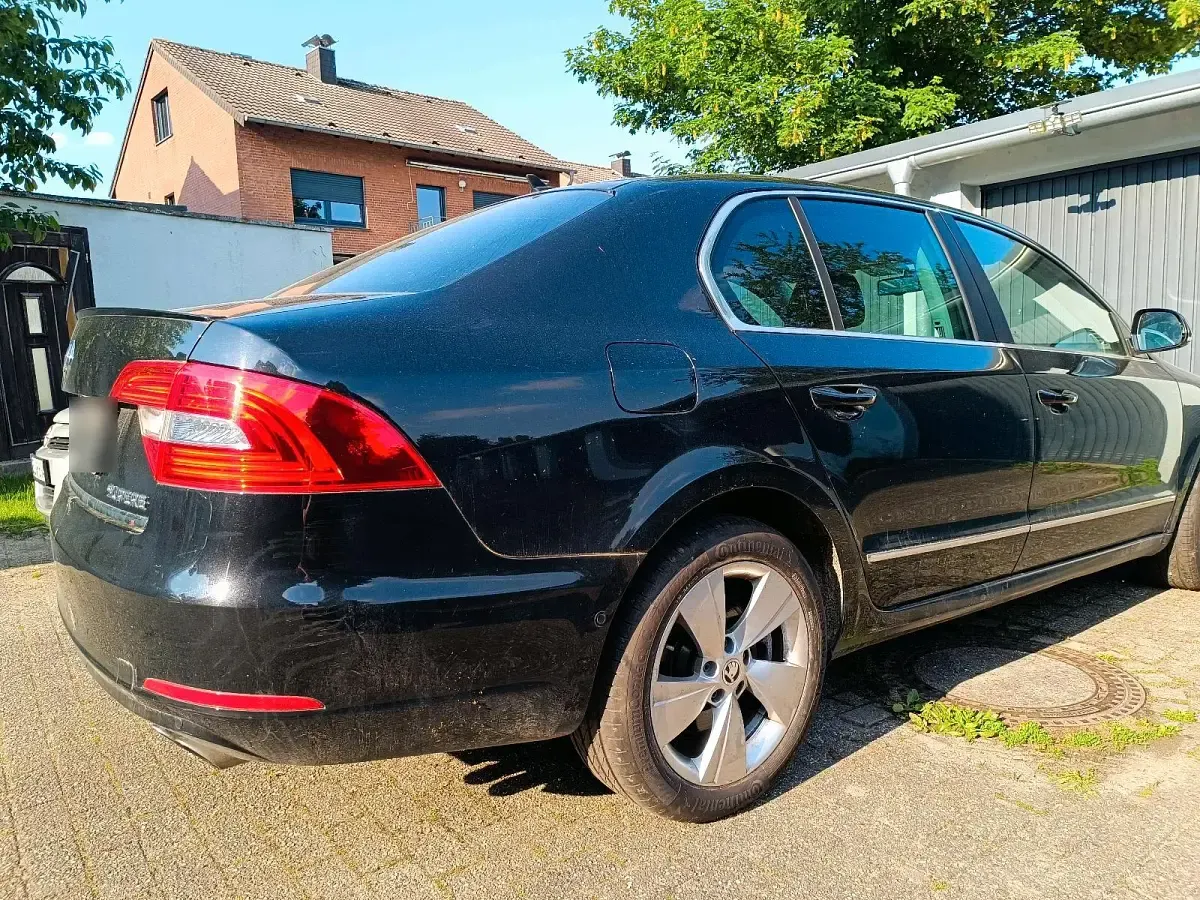 Gebraucht Skoda Superb 260 PS (191 kW) 2013 Limousine