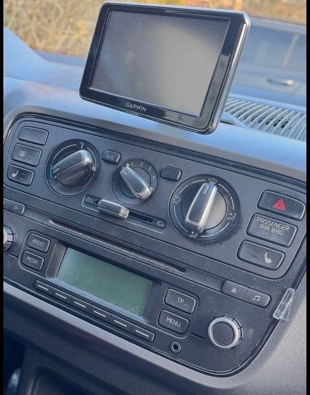 Gebraucht Skoda Citigo Active 60 PS (44 kW) 2015 Weiß Kleinwagen