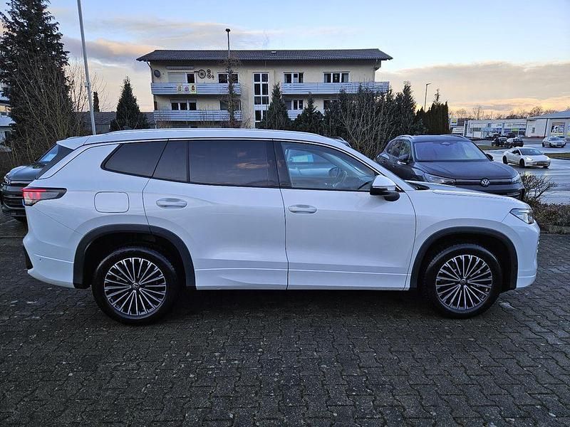 Gebraucht VW Tayron Life 150 PS (110 kW) 2025 Weiß SUV