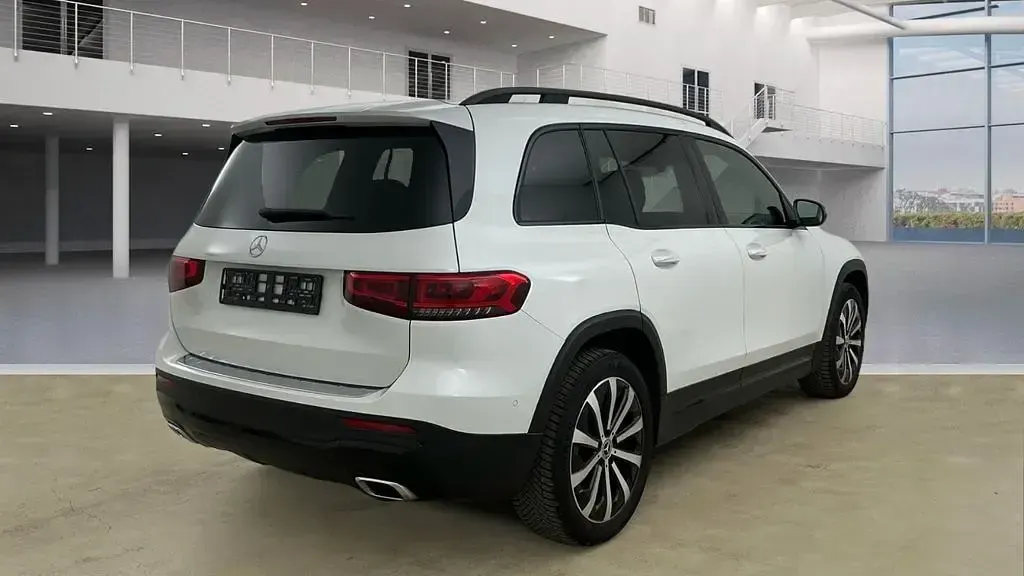 Gebraucht Mercedes GLB200 Progressive 163 PS (119 kW) 2021 Silber SUV