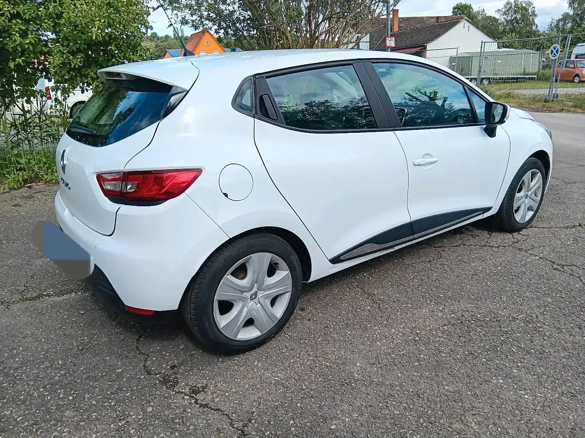 Gebraucht Renault Clio 73 PS (53 kW) 2014 Weiß Kleinwagen