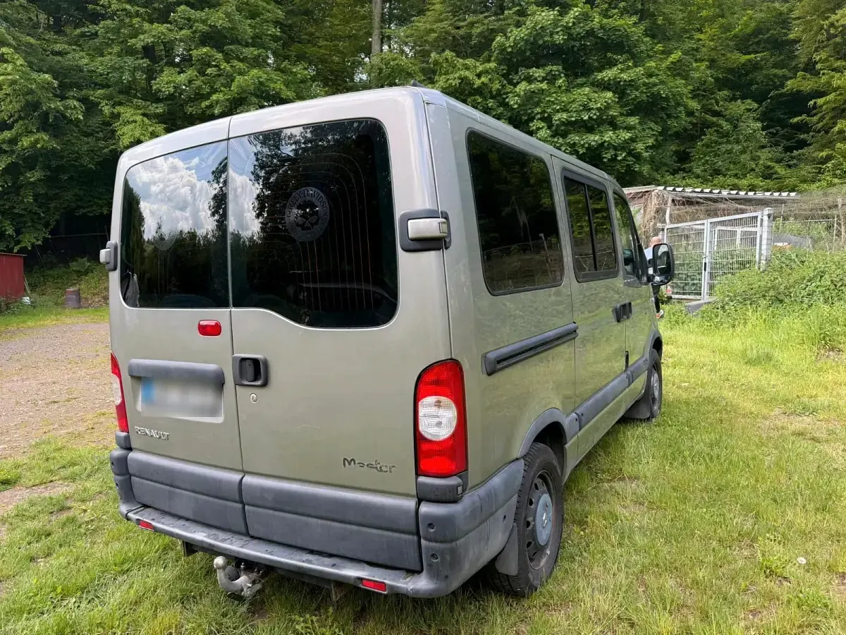 Gebraucht Renault Master 101 PS (74 kW) 2010 Grau Van / Kleinbus
