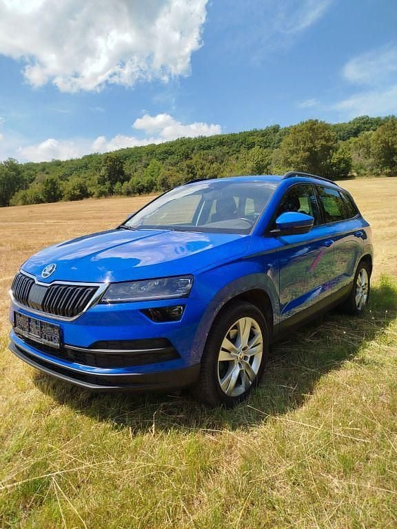 Blau Gebraucht 2018 Skoda Karoq Style SUV | 16.100 € (Superpreis) - Bild 1/4
