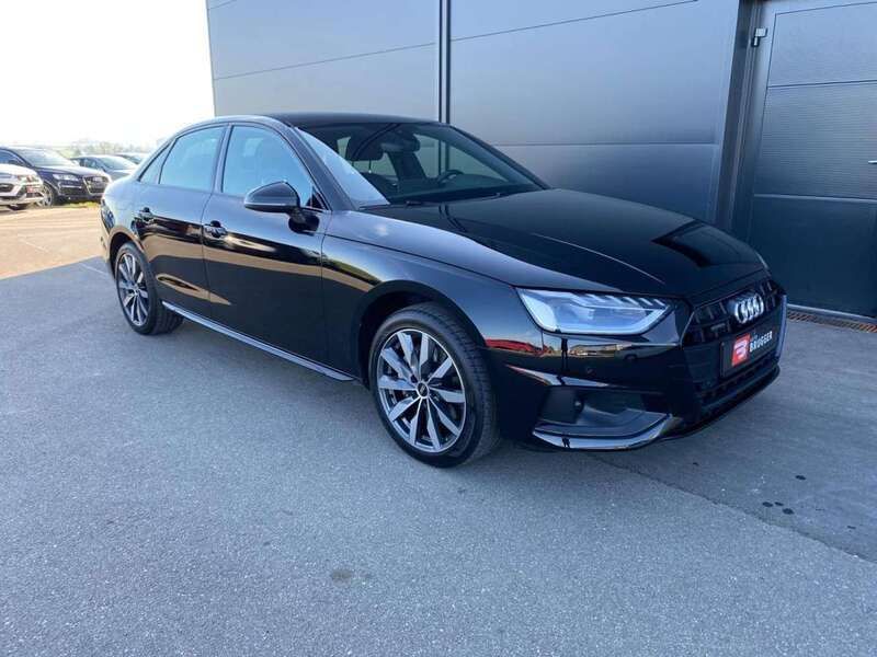 Mythosschwarz metallic Gebraucht 2021 Audi A4 Ambiente Limousine | 29.980 € (Fairer Preis) - Bild 1/4