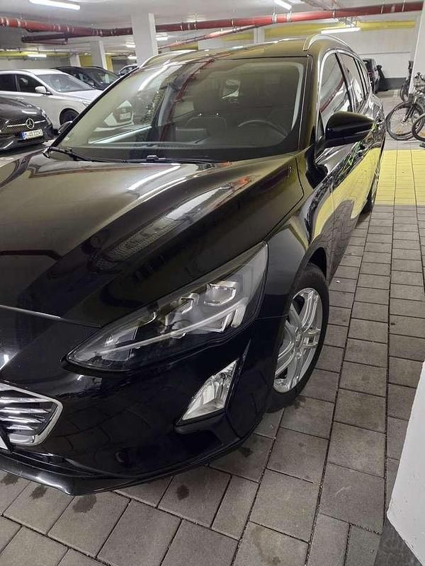 Gebraucht Ford Focus Active 150 PS (110 kW) 2020 Schwarz Kombi
