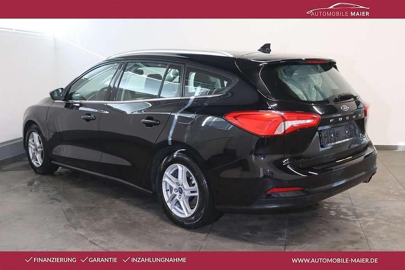 Gebraucht Ford Focus Cool & Connect 125 PS (91 kW) 2019 Iridiumschwarz metallic Kombi