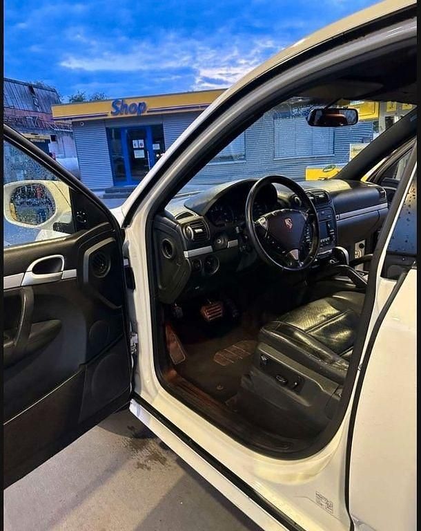 Gebraucht Porsche Cayenne 241 PS (177 kW) 2010 Weiß SUV