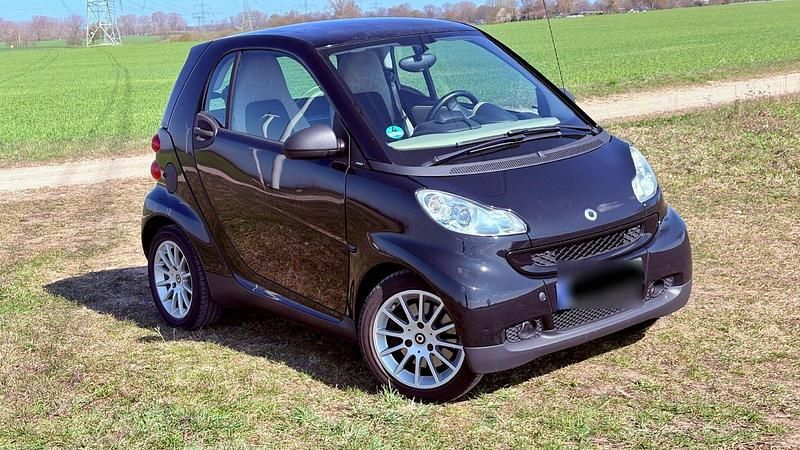 Gebraucht Smart ForTwo Coupé Passion 75 PS (55 kW) 2009 Schwarz Coupé