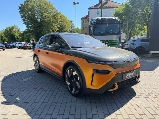 Gebraucht Skoda Elroq First Edition 210 kW (286 PS) 2025 Timiano grün SUV