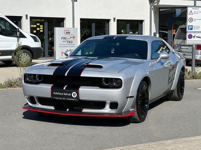 Second-hand Dodge Challenger 305 CP (224 kW) 2020 Argintiu Coupe