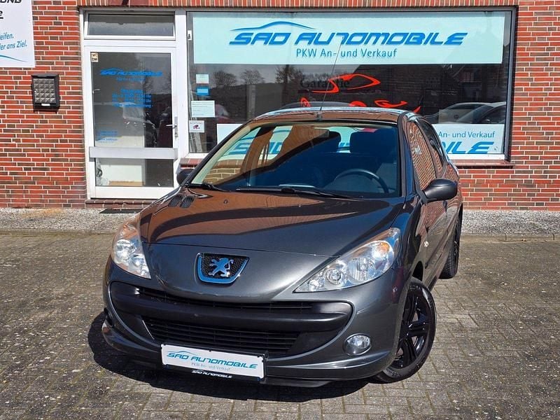 Gebraucht Peugeot 206+ Basis 60 PS (44 kW) 2011 Grau Kleinwagen