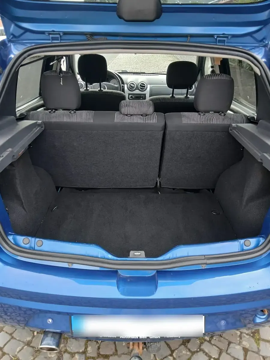 Gebraucht Dacia Sandero 75 PS (55 kW) 2009 Blau Kombi