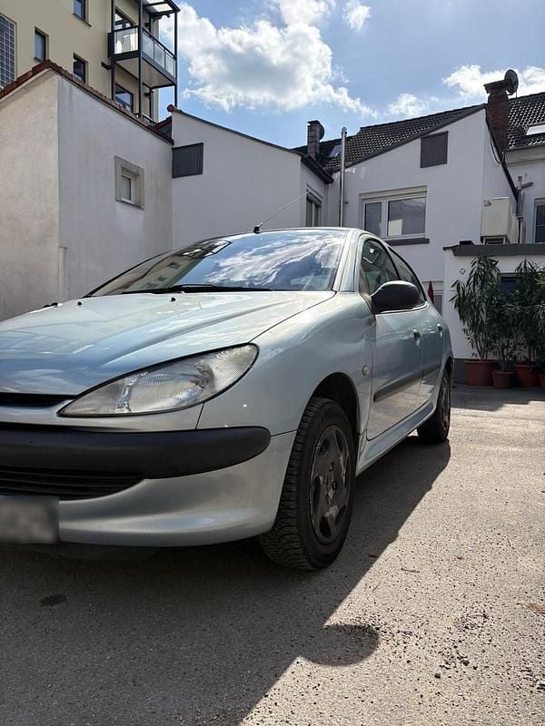 Gebraucht Peugeot 206 75 PS (55 kW) 2002 Andere farben Kleinwagen