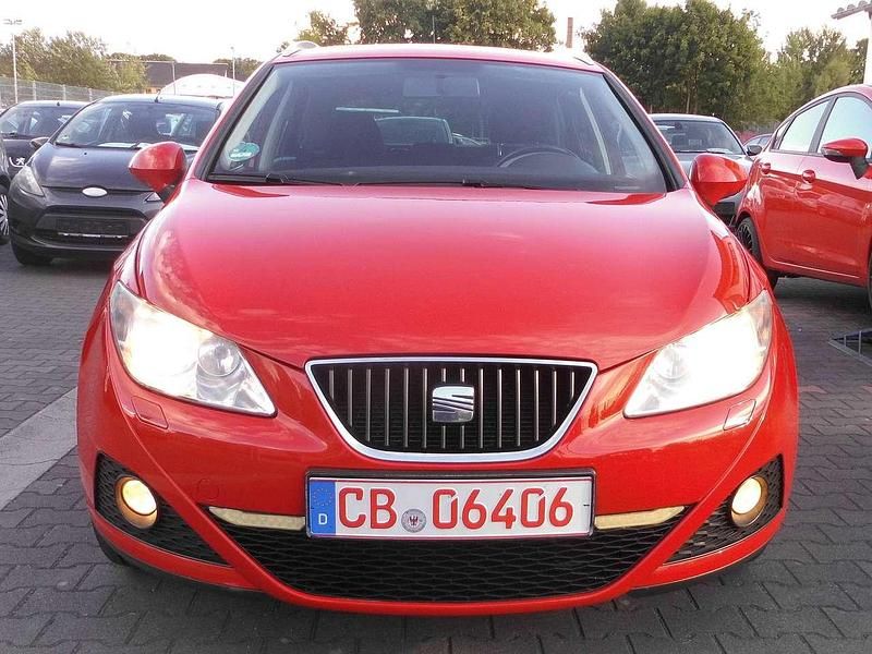 Rot Gebraucht 2011 Seat Ibiza ST Ecomotive Kombi | 4.690 € (Fairer Preis) - Bild 1/4