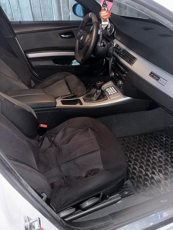 Second-hand BMW 320 177 CP (130 kW) 2008 Break