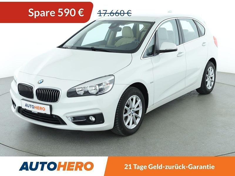 Weiß Gebraucht 2016 BMW 218 Active Tourer Luxury Line Van / Kleinbus | 16.690 € (Fairer Preis) - Bild 1/3