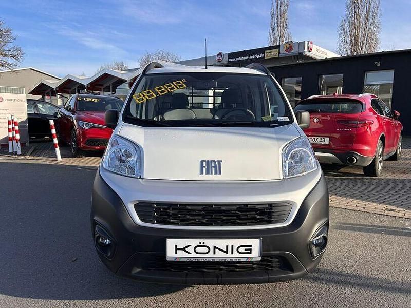 Gebraucht Fiat Fiorino 80 PS (58 kW) 2023 Weiss Van / Kleinbus