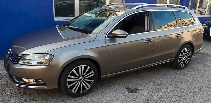 Gebraucht VW Passat 140 PS (102 kW) 2012 Grau Kombi