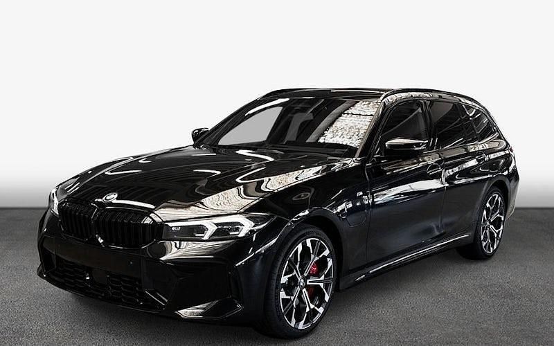 Neu BMW 330e 292 PS (214 kW) 2025 Schwarz Kombi
