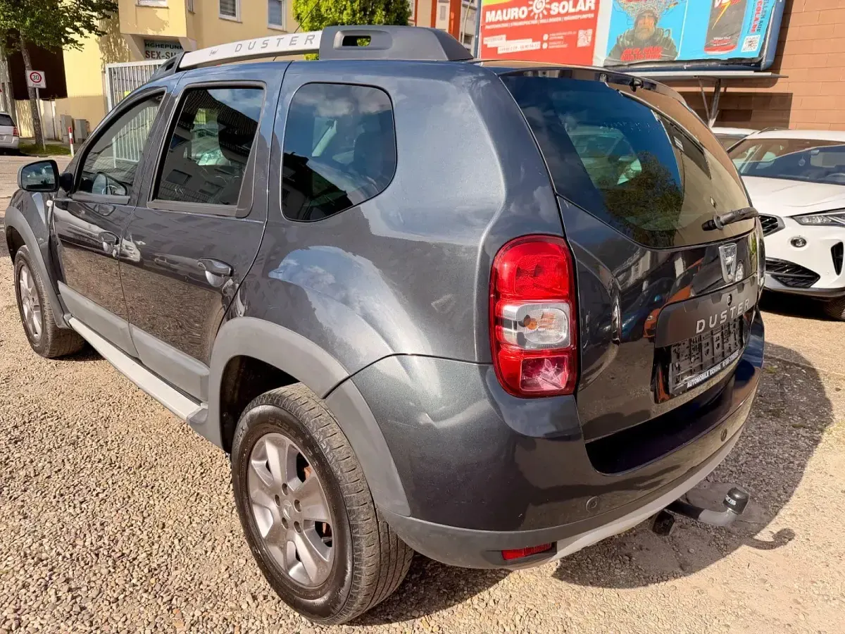 Używany Dacia Duster Prestige 125 KM (91 kW) 2014 Szary SUV