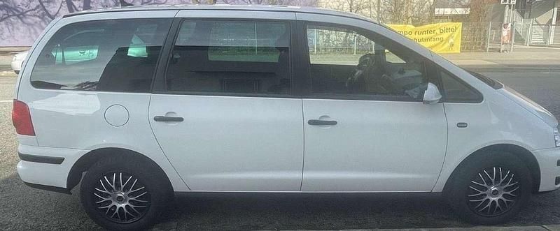 Gebraucht VW Sharan 140 PS (102 kW) 2007 Weiß Van / Kleinbus