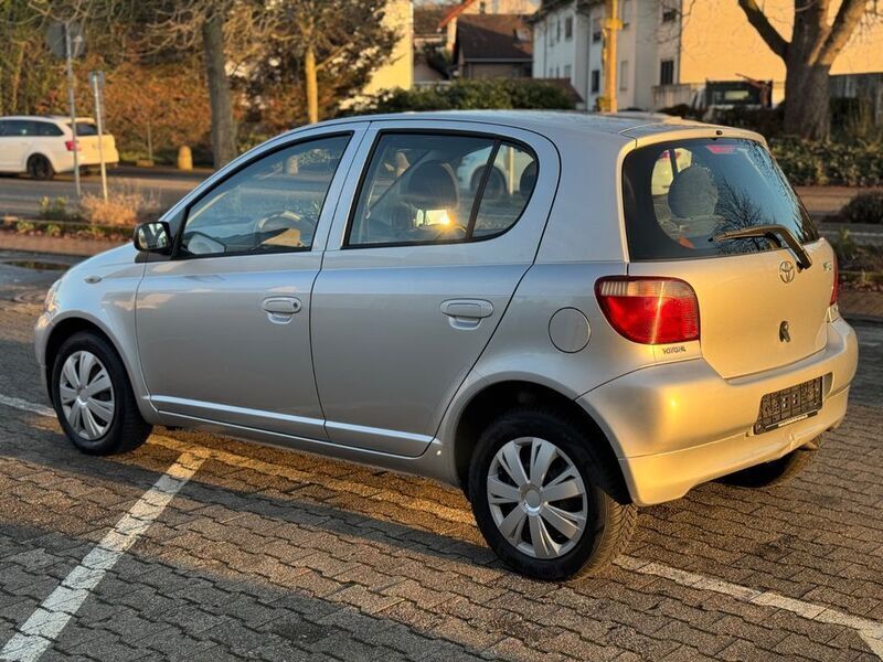 Gebraucht Toyota Yaris Sol 87 PS (63 kW) 2003 Grau Limousine