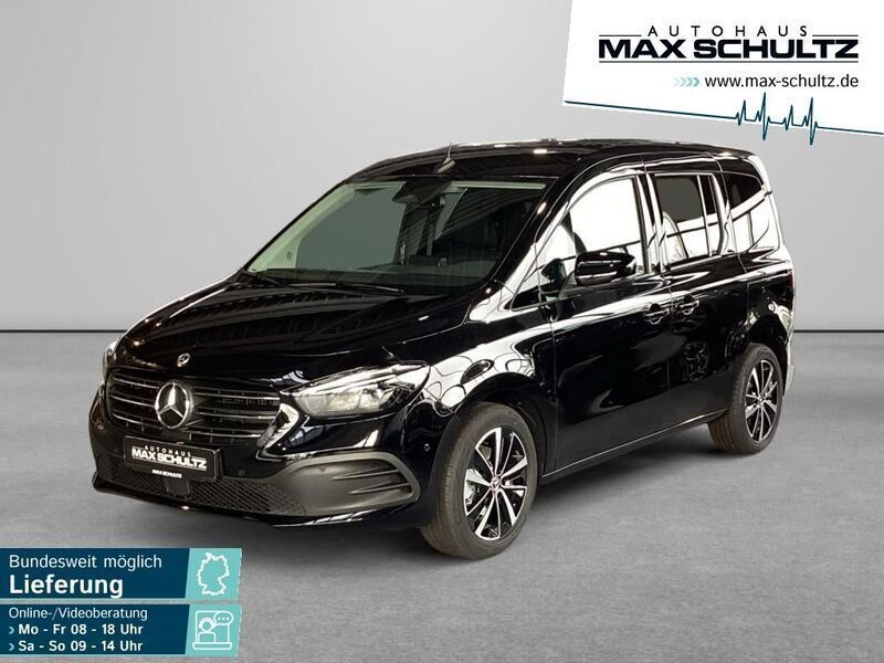 Schwarz Gebraucht 2024 Mercedes T180 Van / Kleinbus | 33.950 € (Teuer) - Bild 1/4