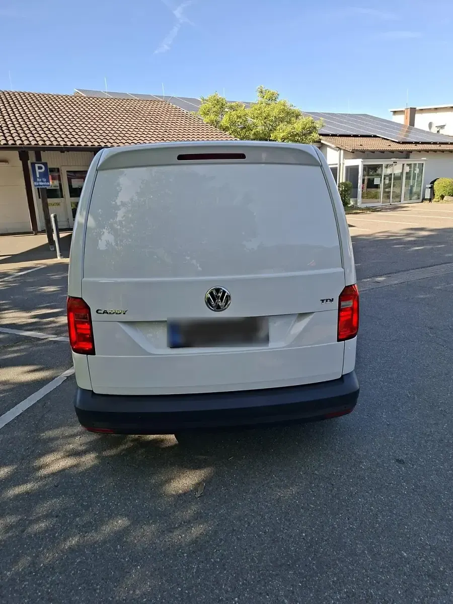 Gebraucht VW Caddy 105 PS (77 kW) 2017 Weiß Van / Kleinbus