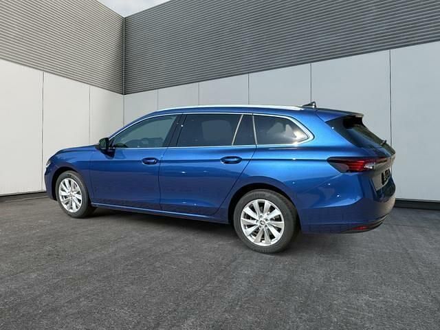 Gebraucht Skoda Superb Selection 150 PS (110 kW) 2024 Atlantikblau metallic Kombi