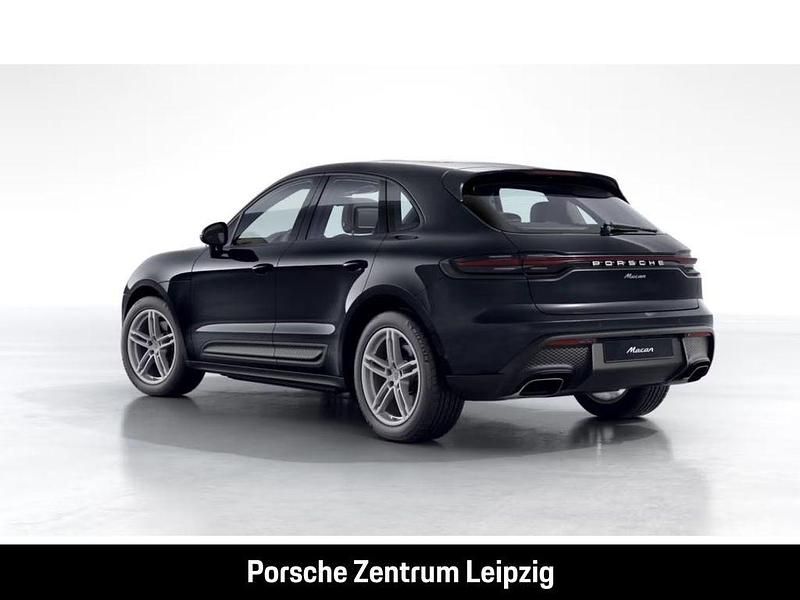 Gebraucht Porsche Macan 265 PS (194 kW) 2024 Schwarz SUV