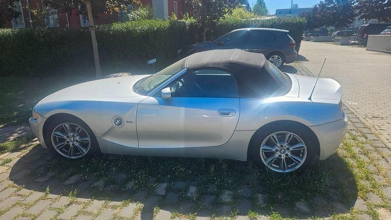 Silber Gebraucht 2004 BMW Z4 Sport Line Cabrio | 8.200 € (Superpreis) - Bild 1/4