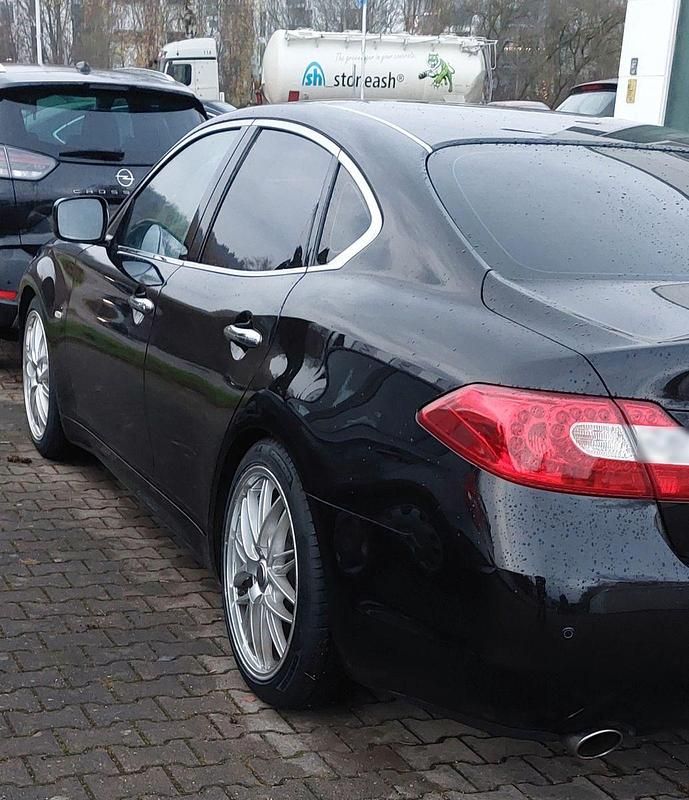 Gebraucht Infiniti M37 320 PS (235 kW) 2010 Schwarz Limousine