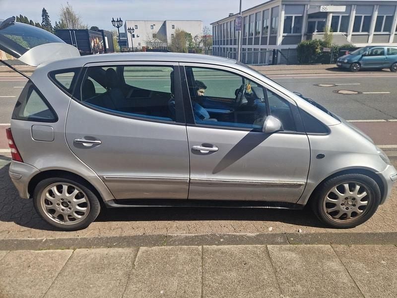 Gebraucht Mercedes A190 125 PS (91 kW) 2003 Silber Kleinwagen