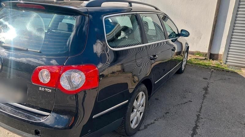 Gebraucht VW Passat 140 PS (102 kW) 2007 Schwarz Kombi