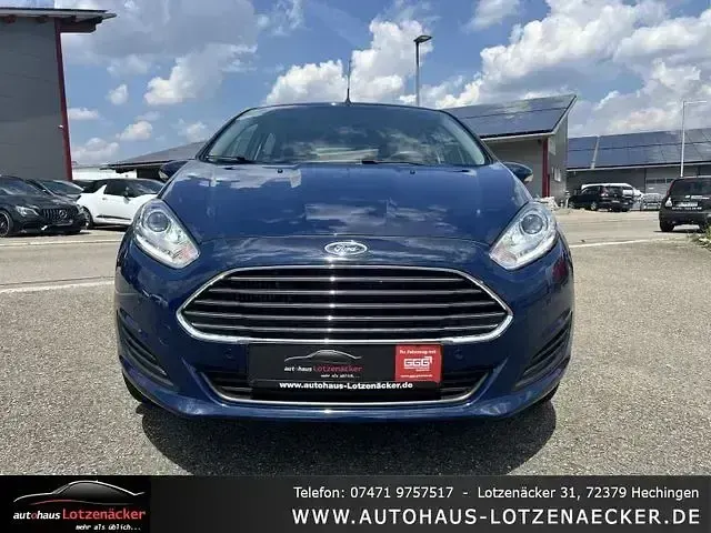Gebraucht Ford Fiesta Trend 101 PS (74 kW) 2016 Blau Kleinwagen