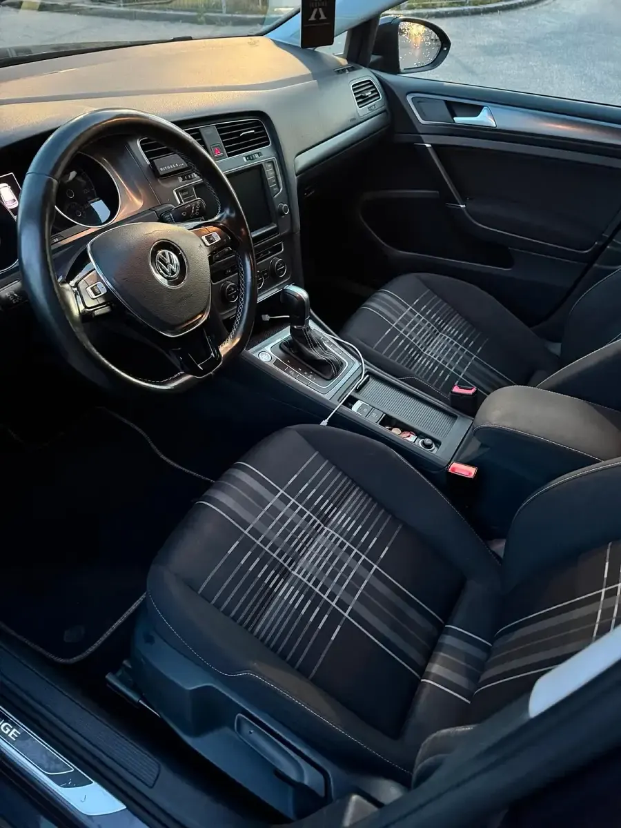 Gebraucht VW Golf VII 150 PS (110 kW) 2015 Schwarz Kleinwagen