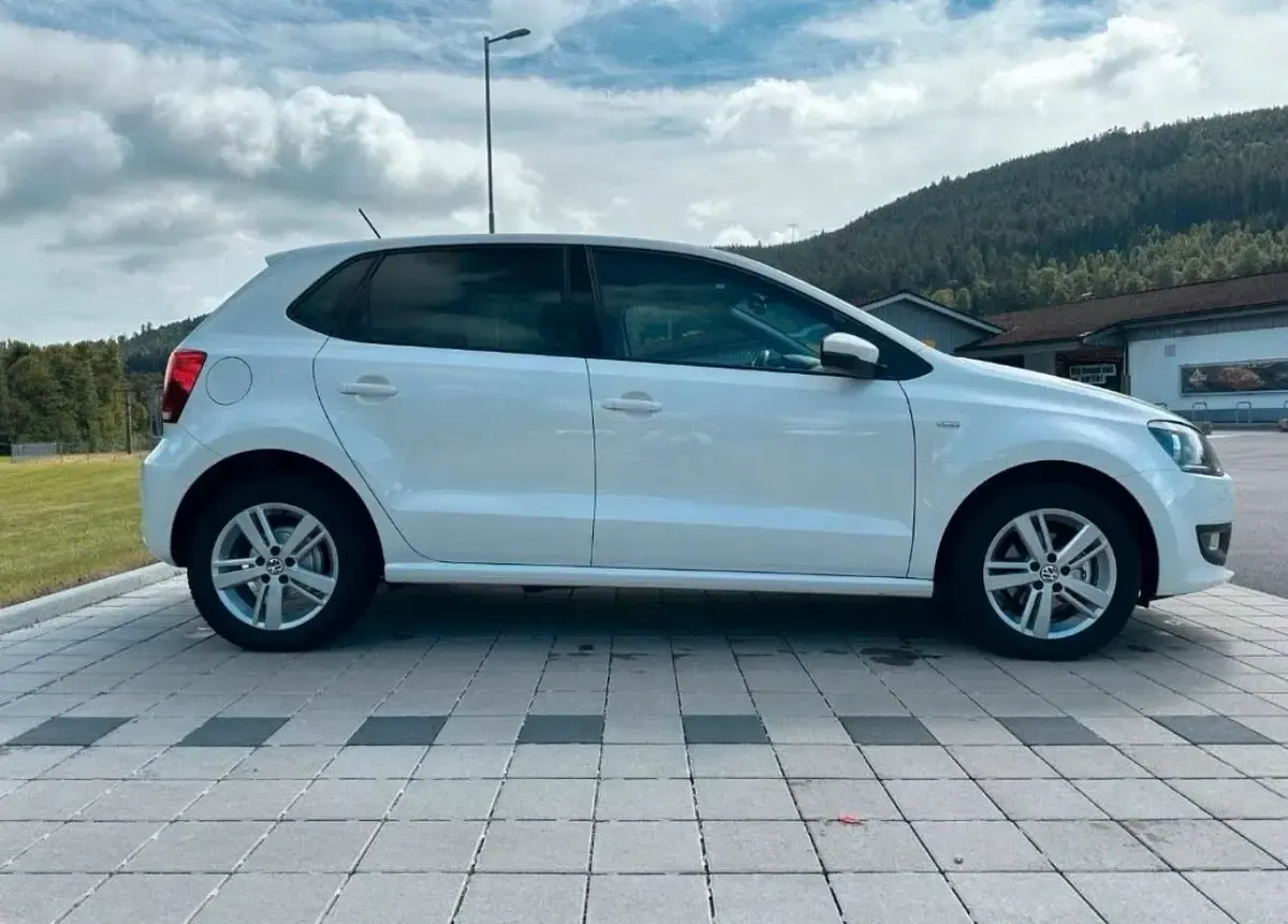 Gebraucht VW Polo Life 60 PS (44 kW) 2014 Weiß Kleinwagen