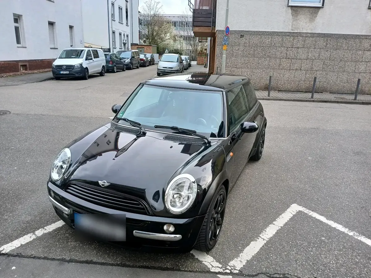 Usata Mini Cooper 116 CV (85 kW) 2005 Nero Utilitaria
