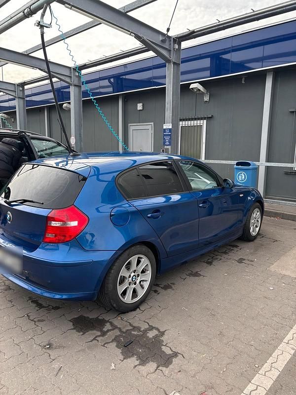 Gebraucht BMW 116 122 PS (89 kW) 2007 Blau Kleinwagen