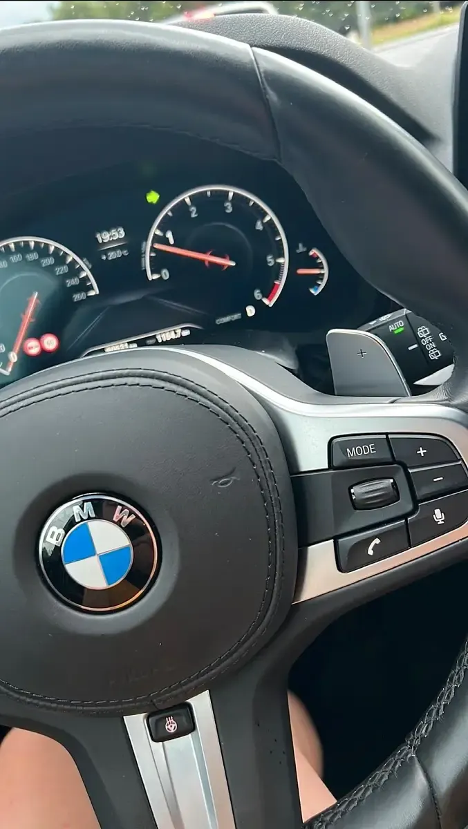 Gebraucht BMW 530 265 PS (194 kW) 2019 Blau Kombi