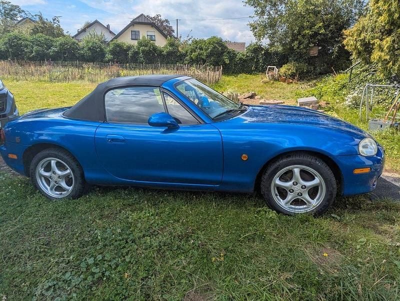 Gebraucht Mazda MX5 110 PS (80 kW) 2003 Blau Cabrio