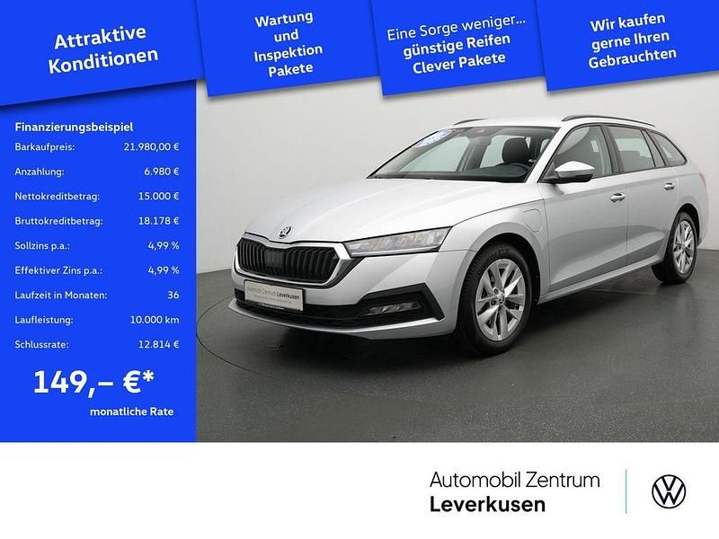 Silber / brillantsilber (metallic) Gebraucht 2022 Skoda Octavia Ambition Kombi | 21.980 € (Superpreis) - Bild 1/4