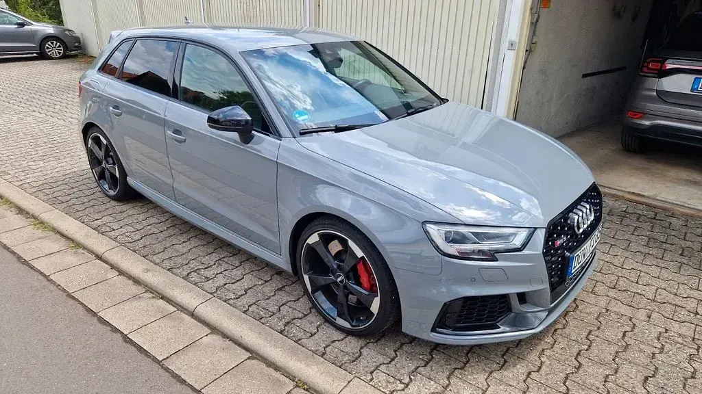 Gebraucht Audi RS3 Sport 400 PS (294 kW) 2018 Grau Limousine