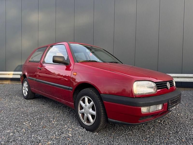Gebraucht VW Golf III 75 PS (55 kW) 1994 Rot Limousine