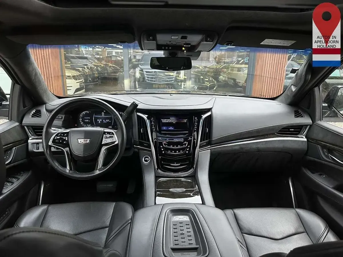 Gebraucht Cadillac Escalade 426 PS (313 kW) 2018 Schwarz SUV