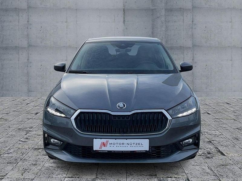 Neu Skoda Fabia Selection 95 PS (69 kW) 2025 Grau Limousine