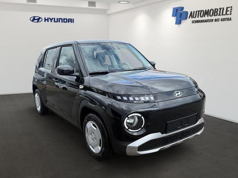 Neu Hyundai Inster Select 71 kW (97 PS) 2025 Schwarz Kleinwagen