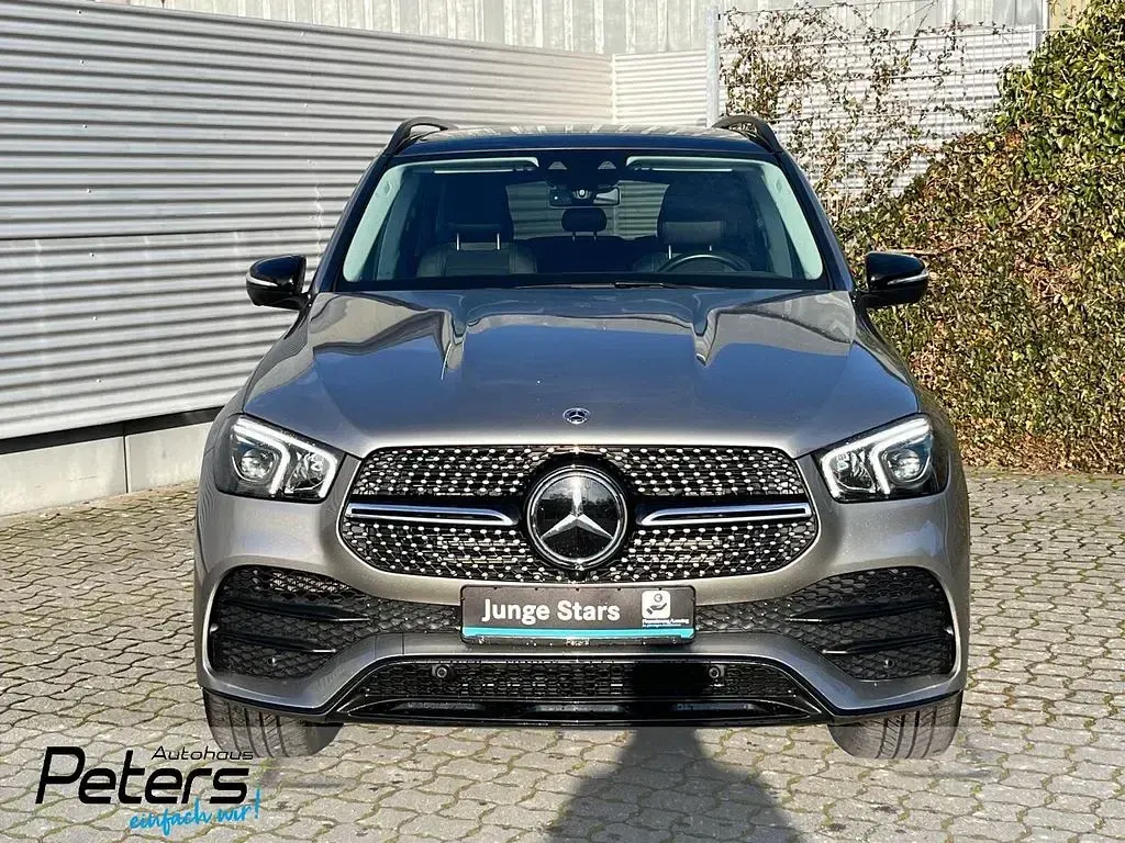 Gebraucht Mercedes GLE400 AMG 330 PS (242 kW) 2023 Mojavesilber lack SUV