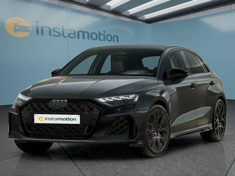 Grau Neu 2025 Audi RS3 Sportback Kleinwagen | 71.549 € (Fairer Preis) - Bild 1/4
